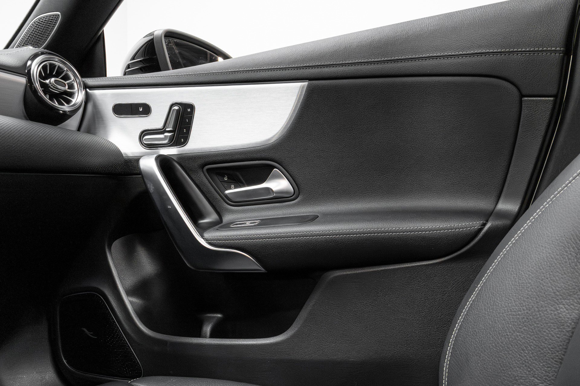 Used 2020 Mercedes-Benz CLA 45 AMG 4MATIC image 11