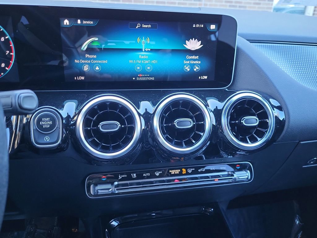 Certified 2021 Mercedes-Benz GLA 250 4MATIC image 16