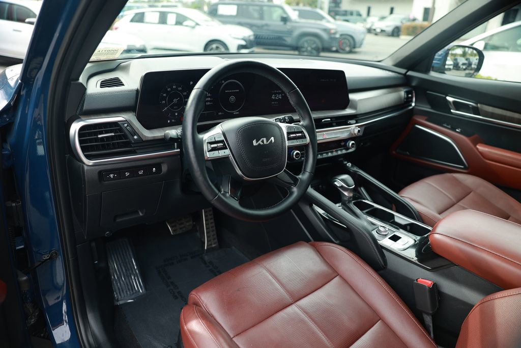 Used 2024 Kia Telluride SX image 14