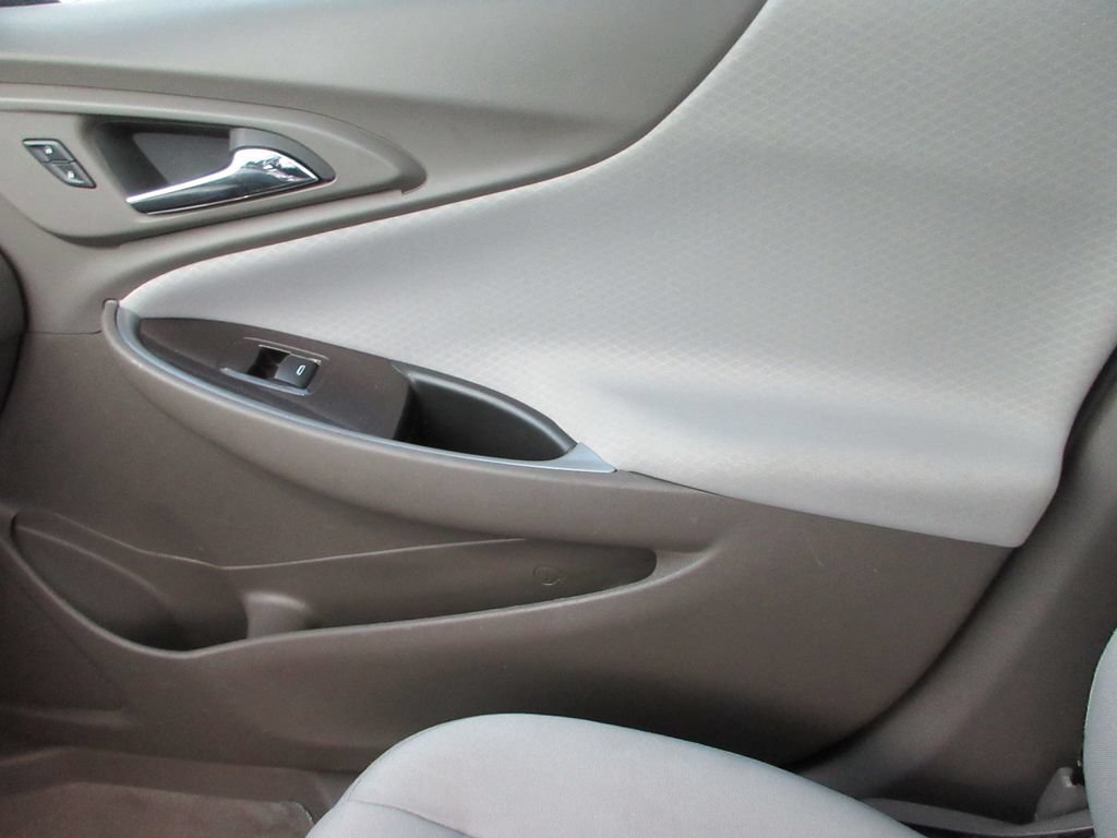 Used 2025 Chevrolet Malibu LT FWD image 30