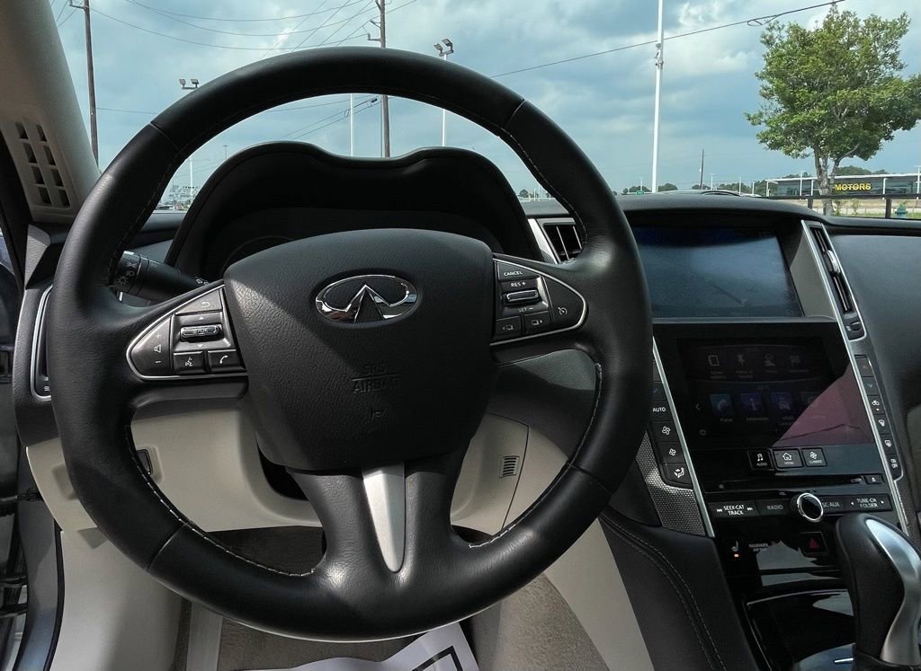 Used 2014 INFINITI Q50 Premium w/ Navigation Package RWD image 20