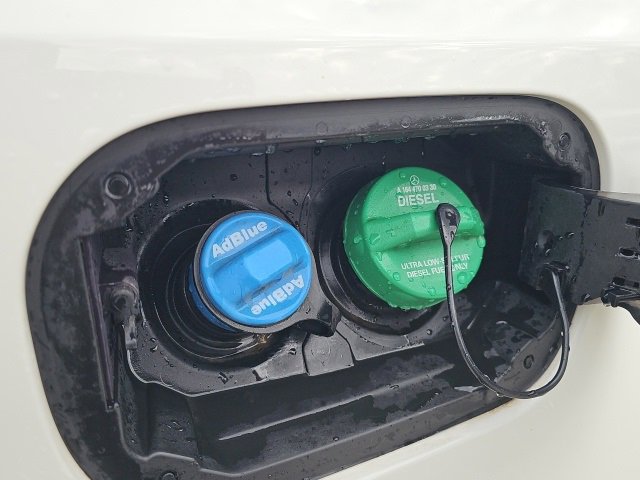 Used 2013 Mercedes-Benz ML 350 BlueTEC 4MATIC image 8