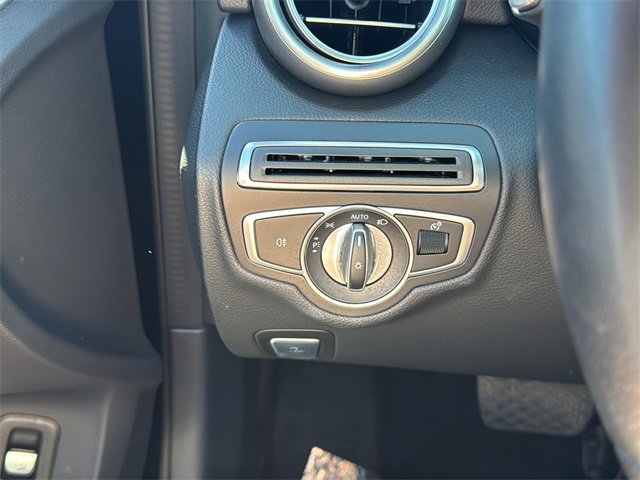 Used 2021 Mercedes-Benz C 300 4MATIC Sedan image 14