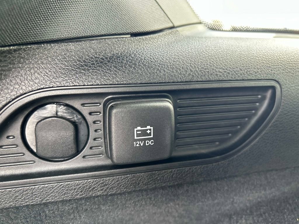 Used 2023 Jeep Grand Cherokee Overland w/ Luxury Tech Group IV image 15