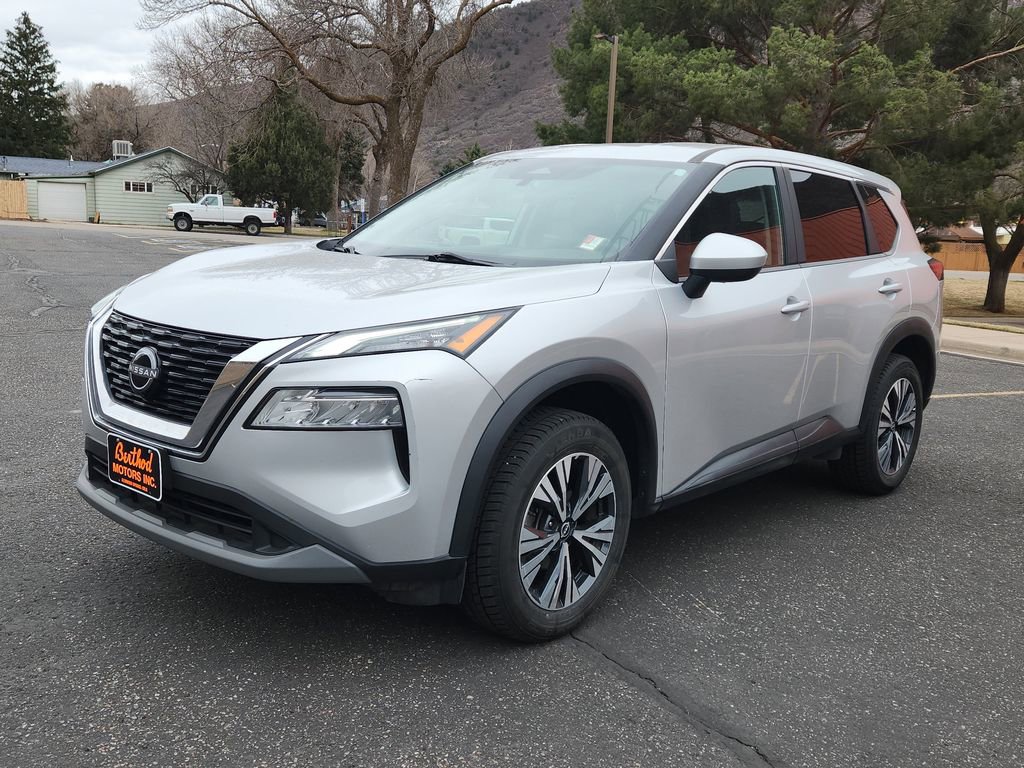 Used 2023 Nissan Rogue SV image 4