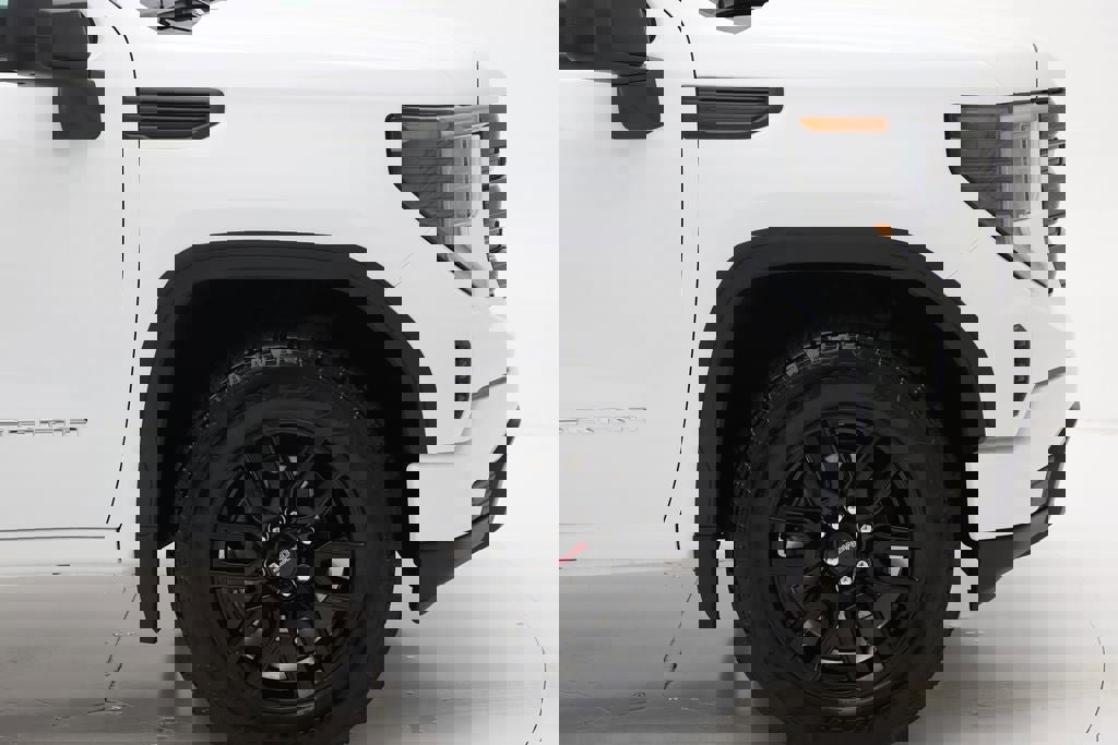 Used 2024 GMC Sierra 1500 Pro w/ Graphite Edition image 4