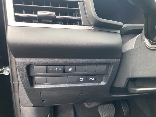 New 2025 Mitsubishi Outlander ES image 19