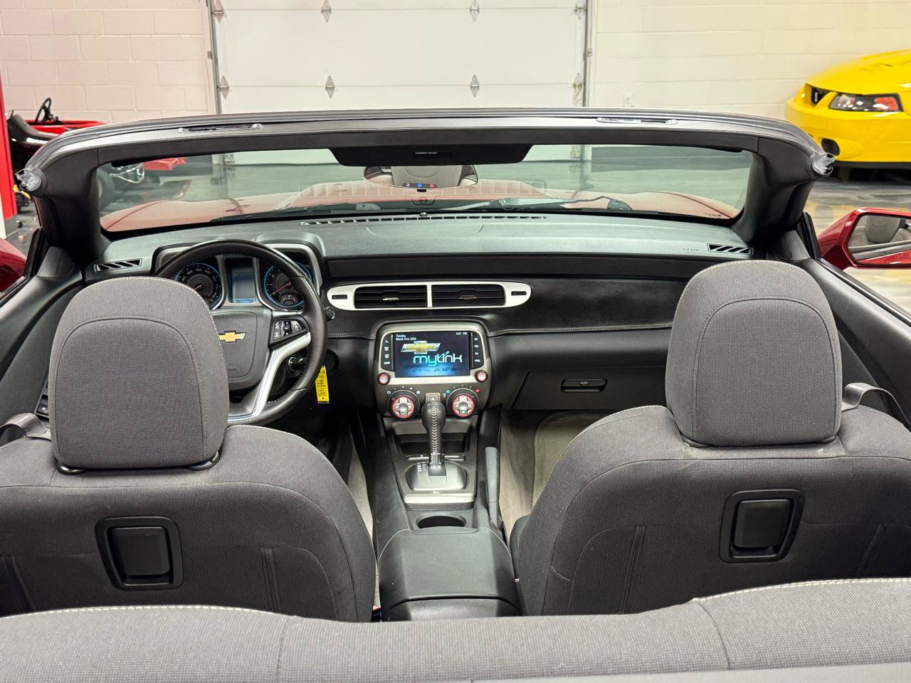 Used 2015 Chevrolet Camaro LT RWD image 42