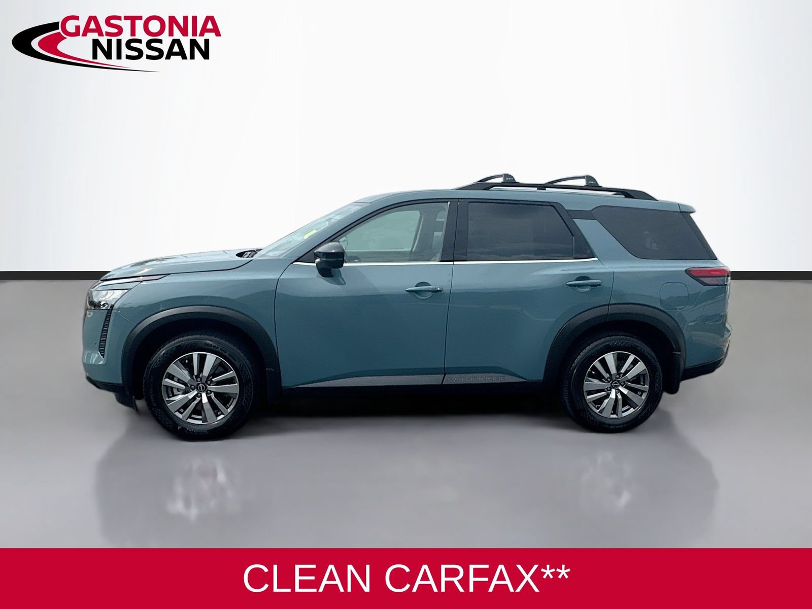 Used 2026 Nissan Pathfinder SL FWD image 5