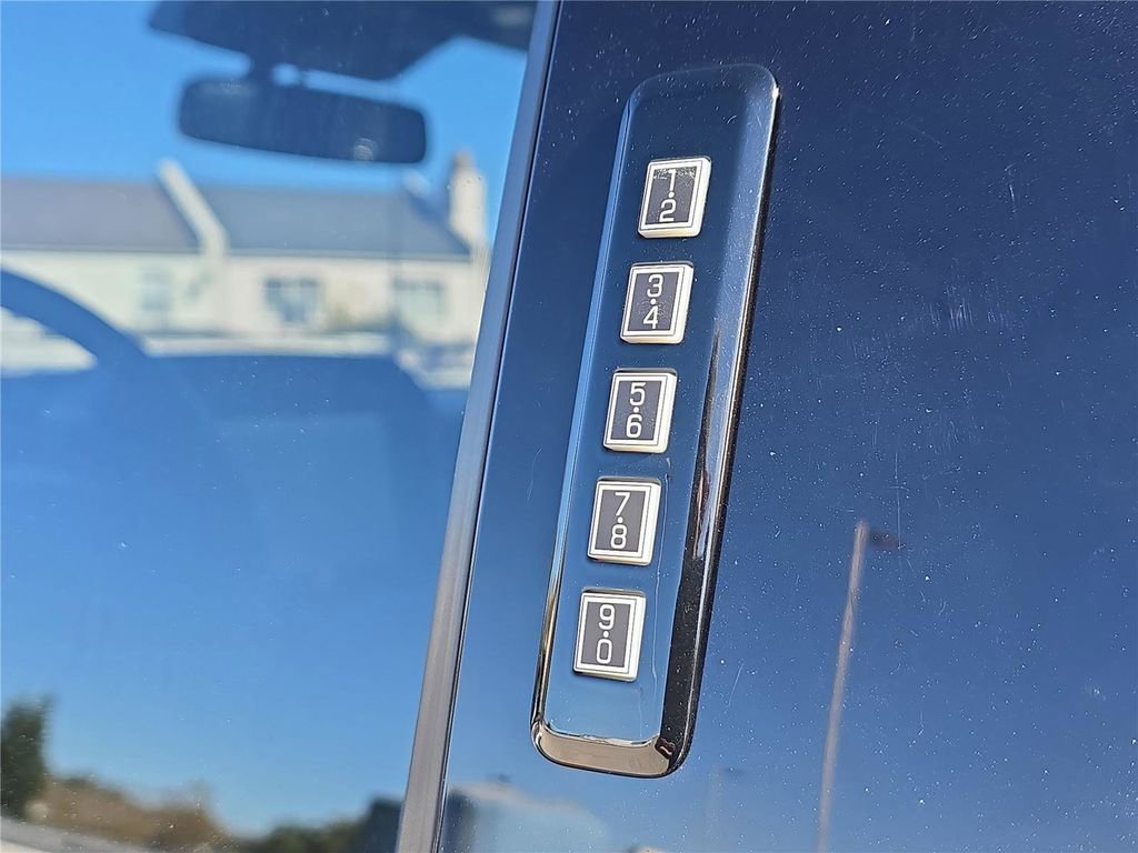 Used 2023 Ford F150 Limited image 13