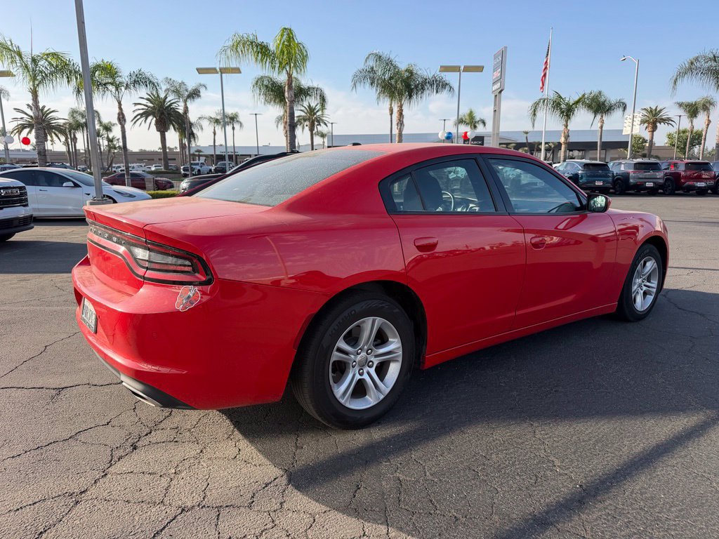 Used 2022 Dodge Charger SXT RWD image 4