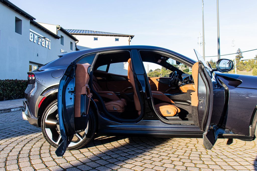 Certified 2024 Ferrari Purosangue Base image 56