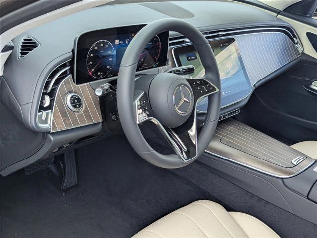 New 2026 Mercedes-Benz E 350 Sedan video 3