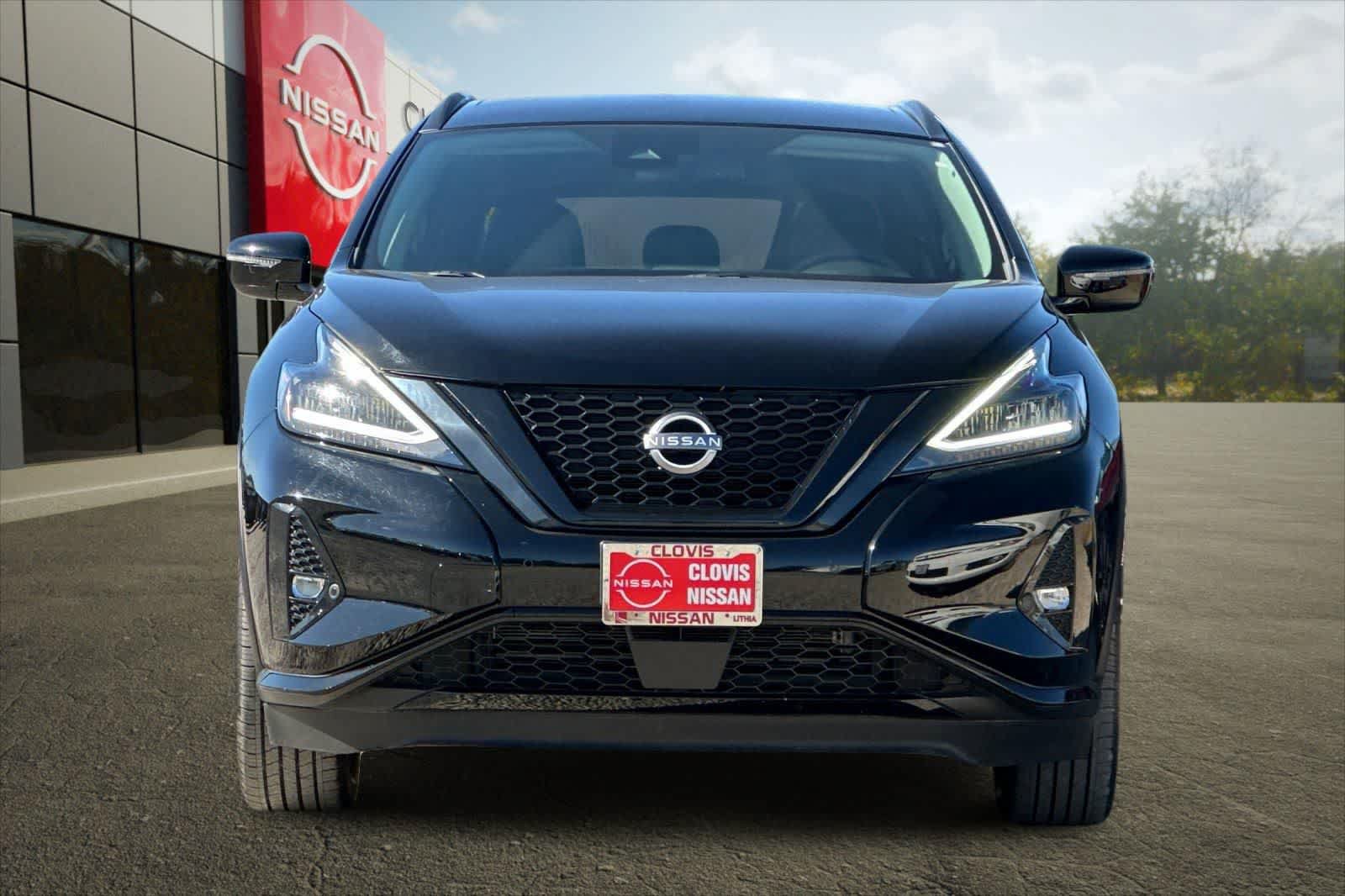 Certified 2023 Nissan Murano SV w/ SV Midnight Edition Package FWD image 11