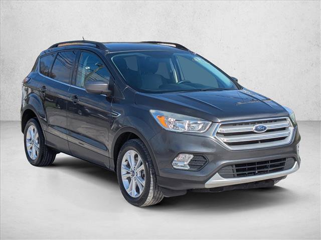 Used 2018 Ford Escape SE w/ SE Sync 3 Package image 3