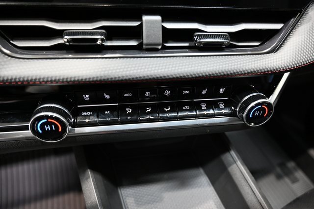 New 2026 Chevrolet Equinox RS image 17