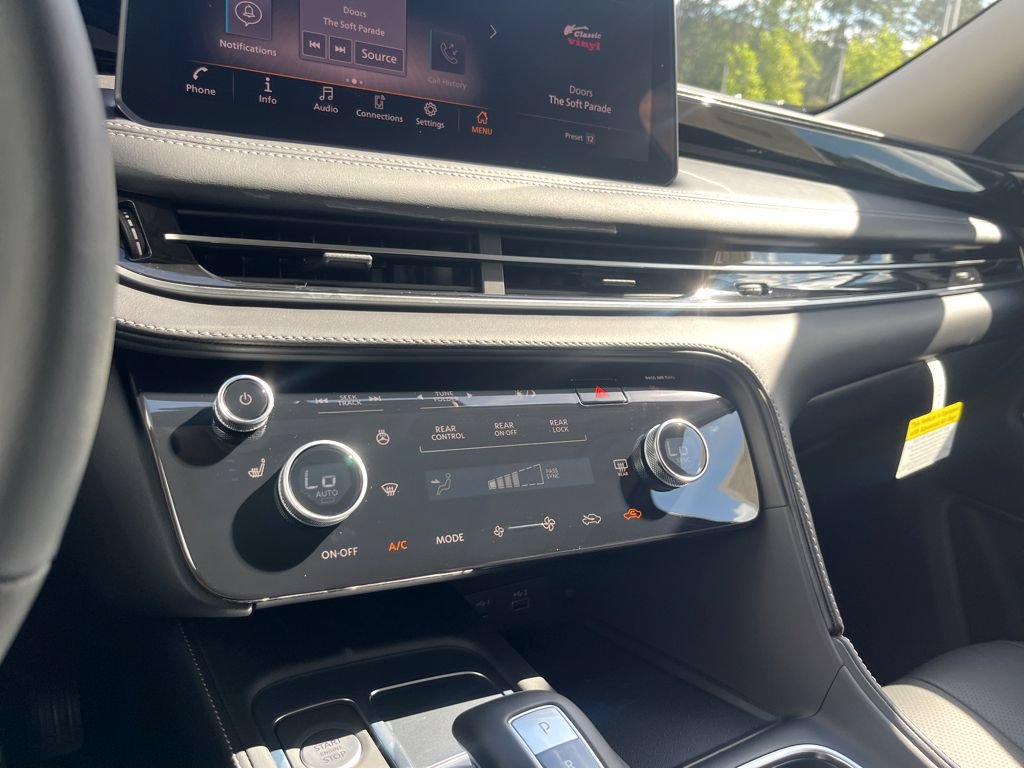 New 2025 INFINITI QX60 Pure FWD image 13