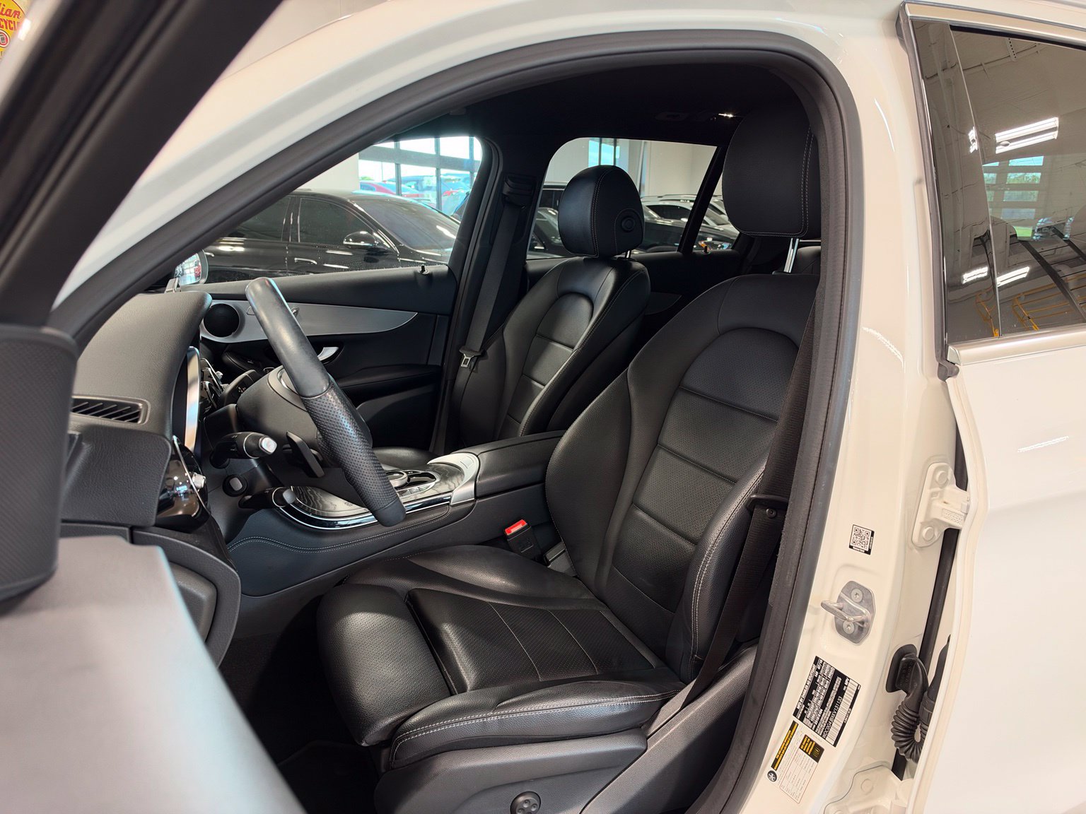 Used 2019 Mercedes-Benz GLC 300 image 13