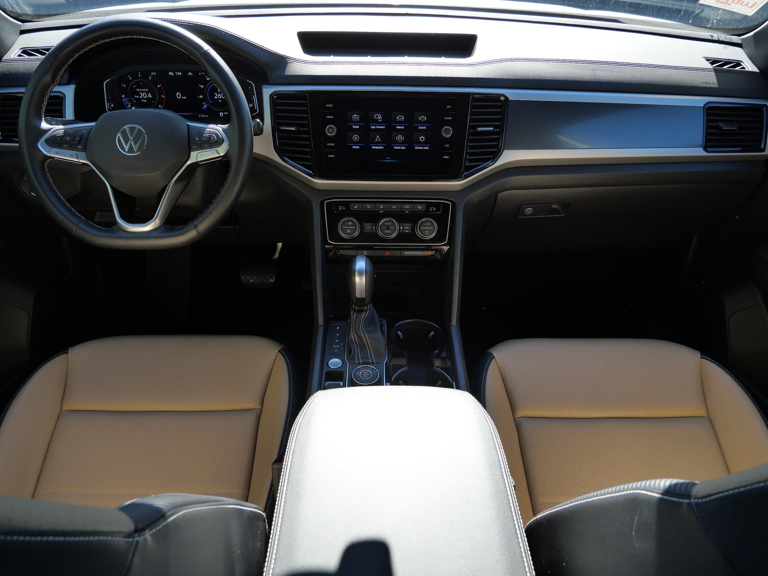 Certified 2022 Volkswagen Atlas Cross Sport SE image 10