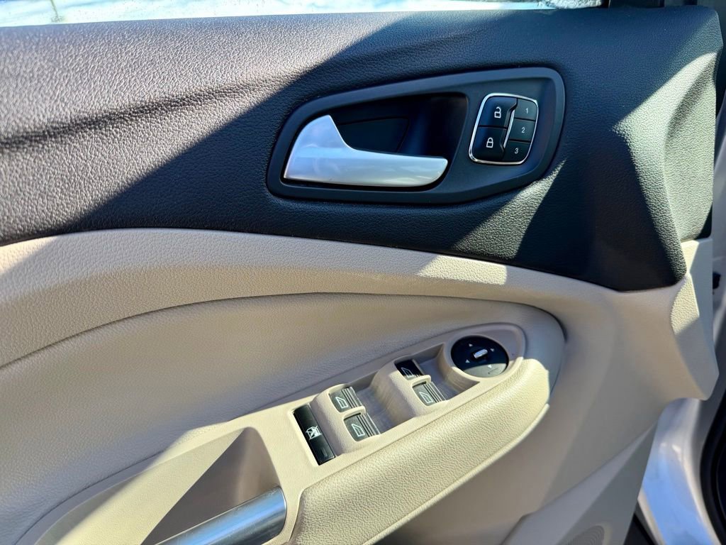 Used 2014 Ford Escape Titanium w/ Equipment Group 401A image 23