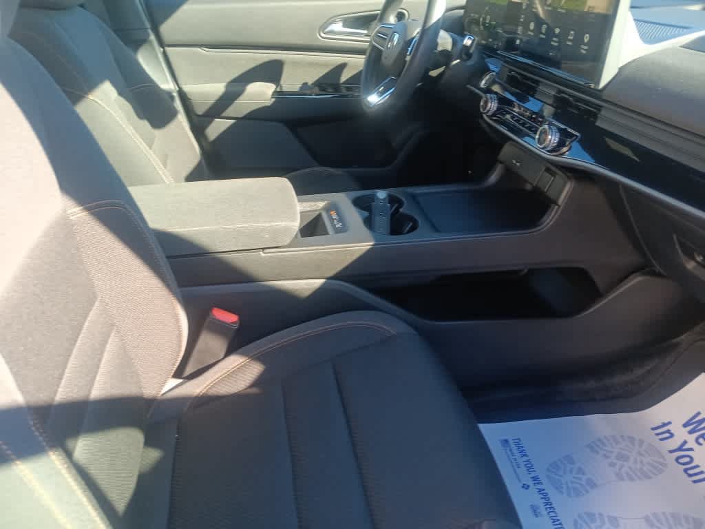 Used 2024 Honda Prologue EX image 25