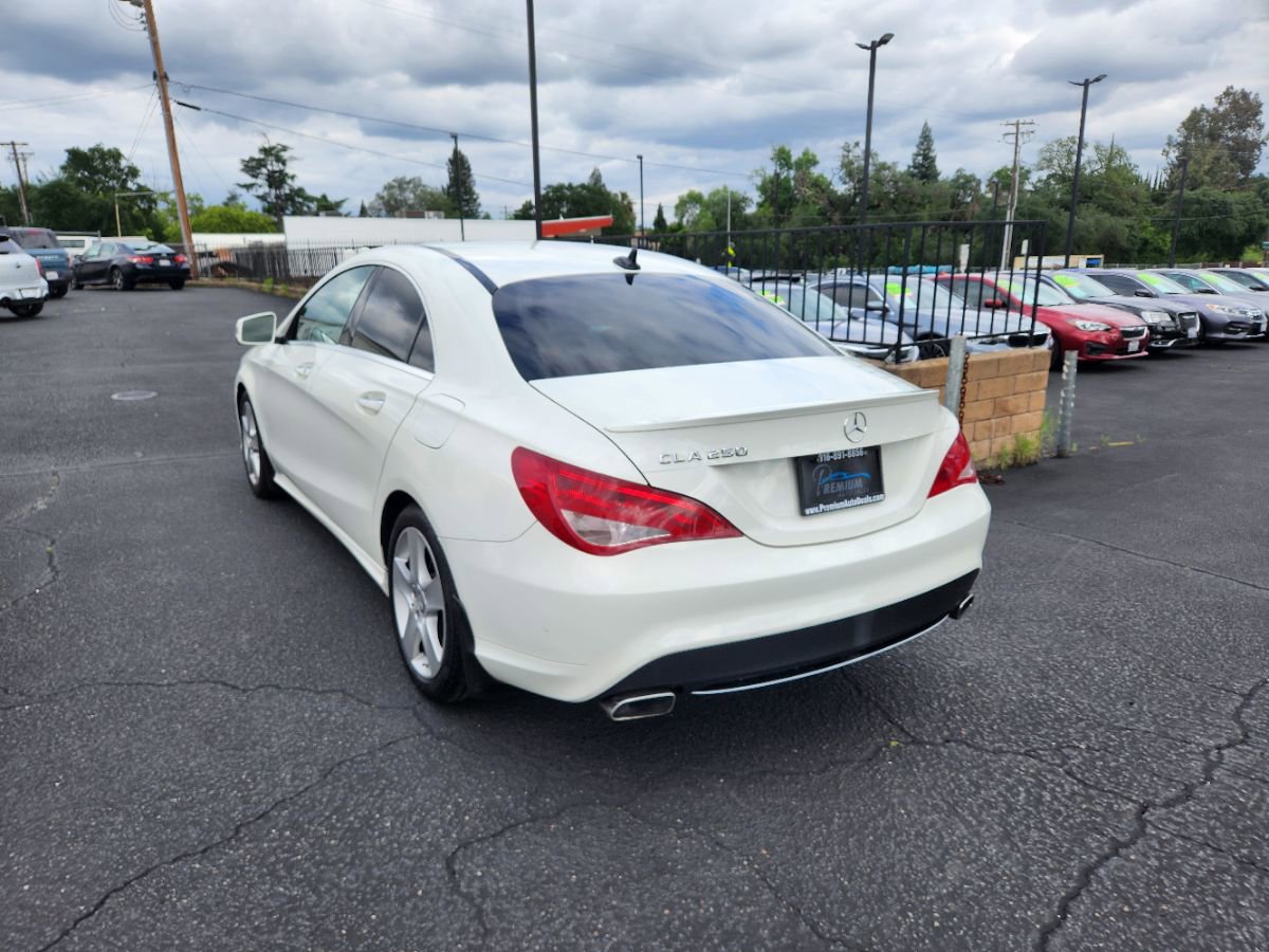 Used 2015 Mercedes-Benz CLA 250 image 4