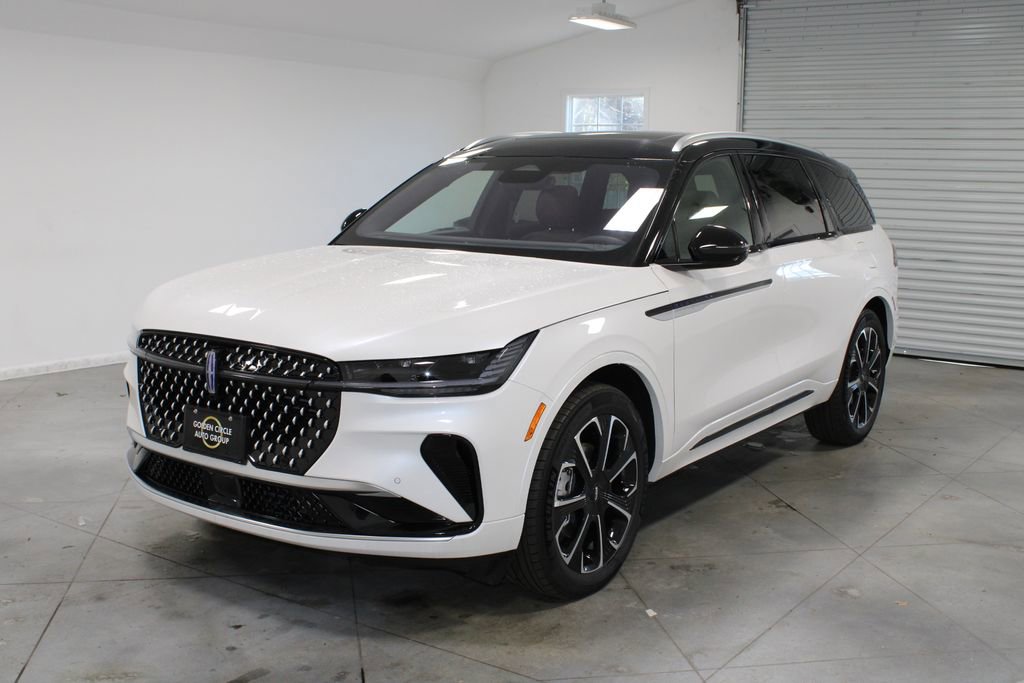 New 2026 Lincoln Nautilus Reserve image 3