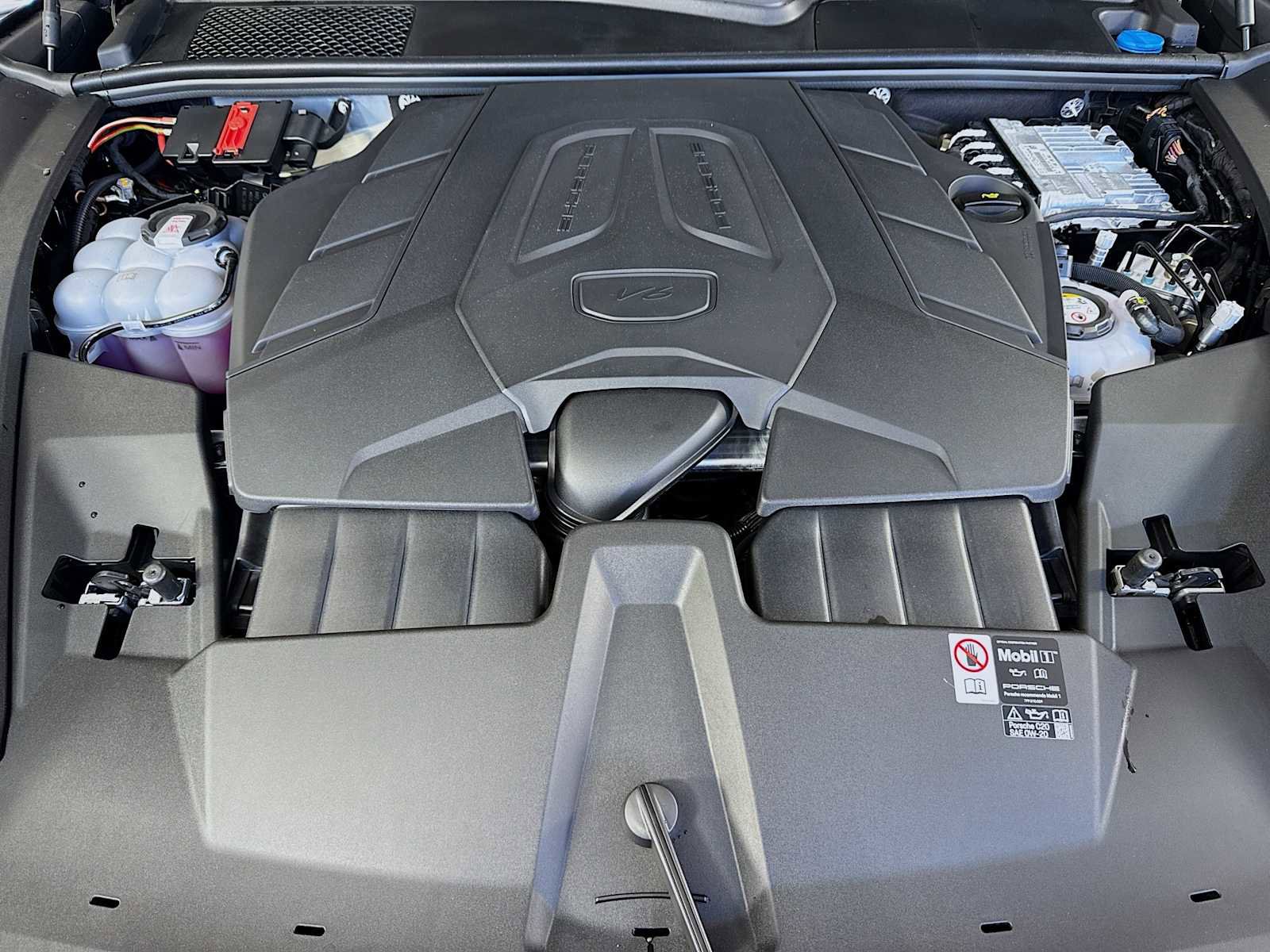New 2026 Porsche Cayenne S AWD/4WD image 30