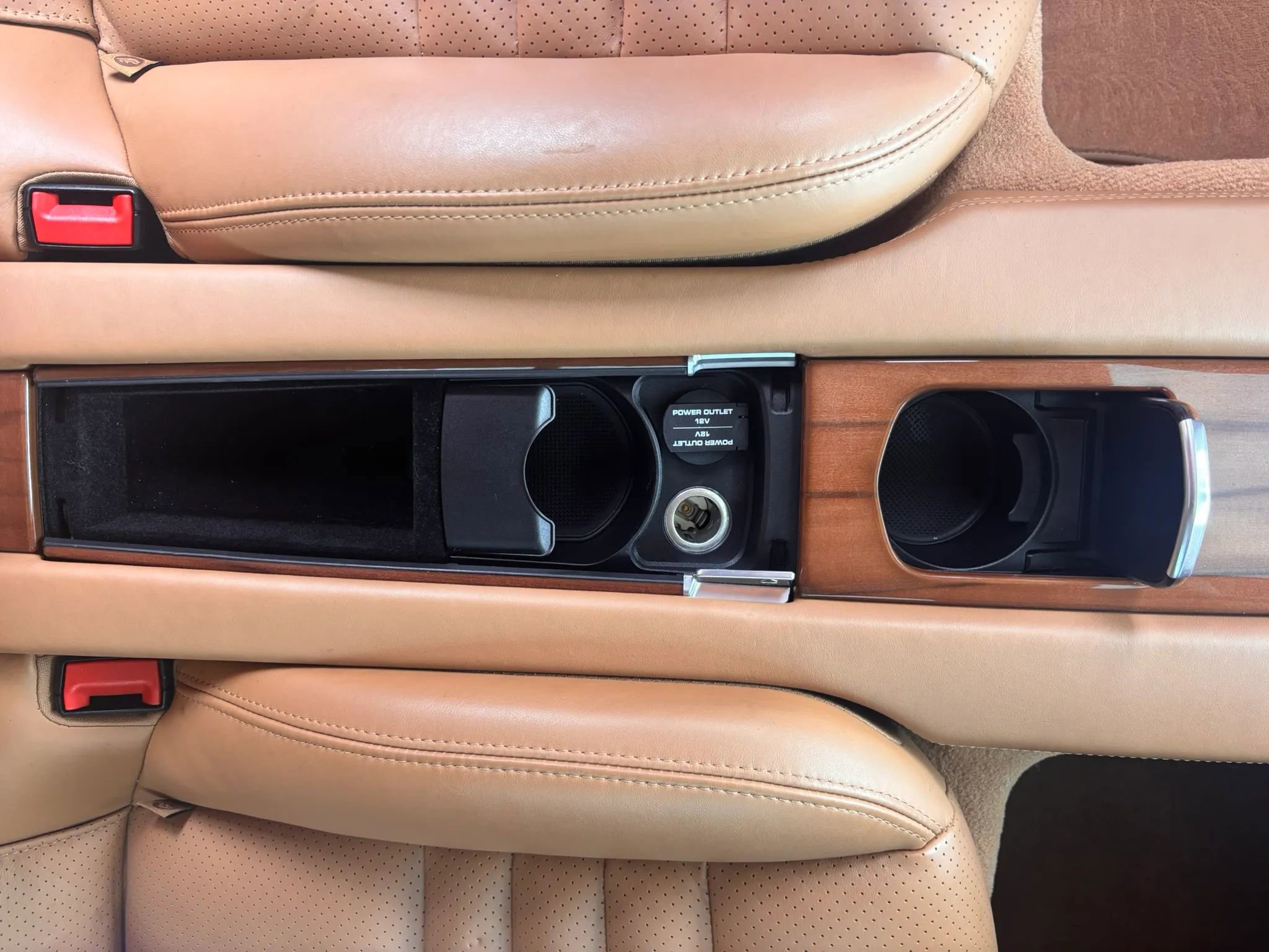 Used 2016 Porsche Panamera GTS image 20