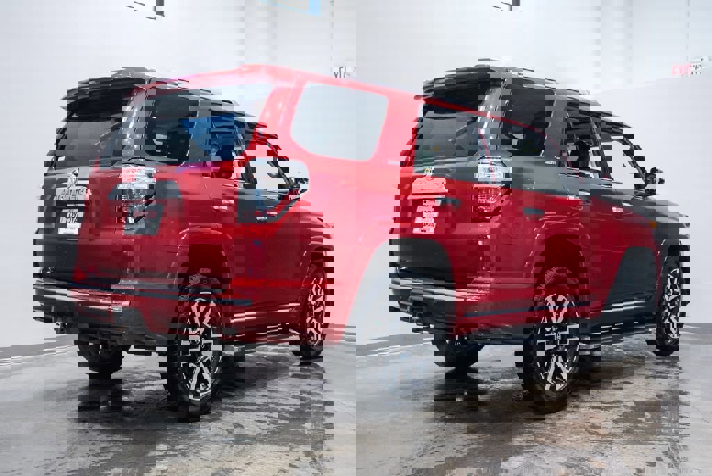 Used 2016 Toyota 4Runner Limited image 9