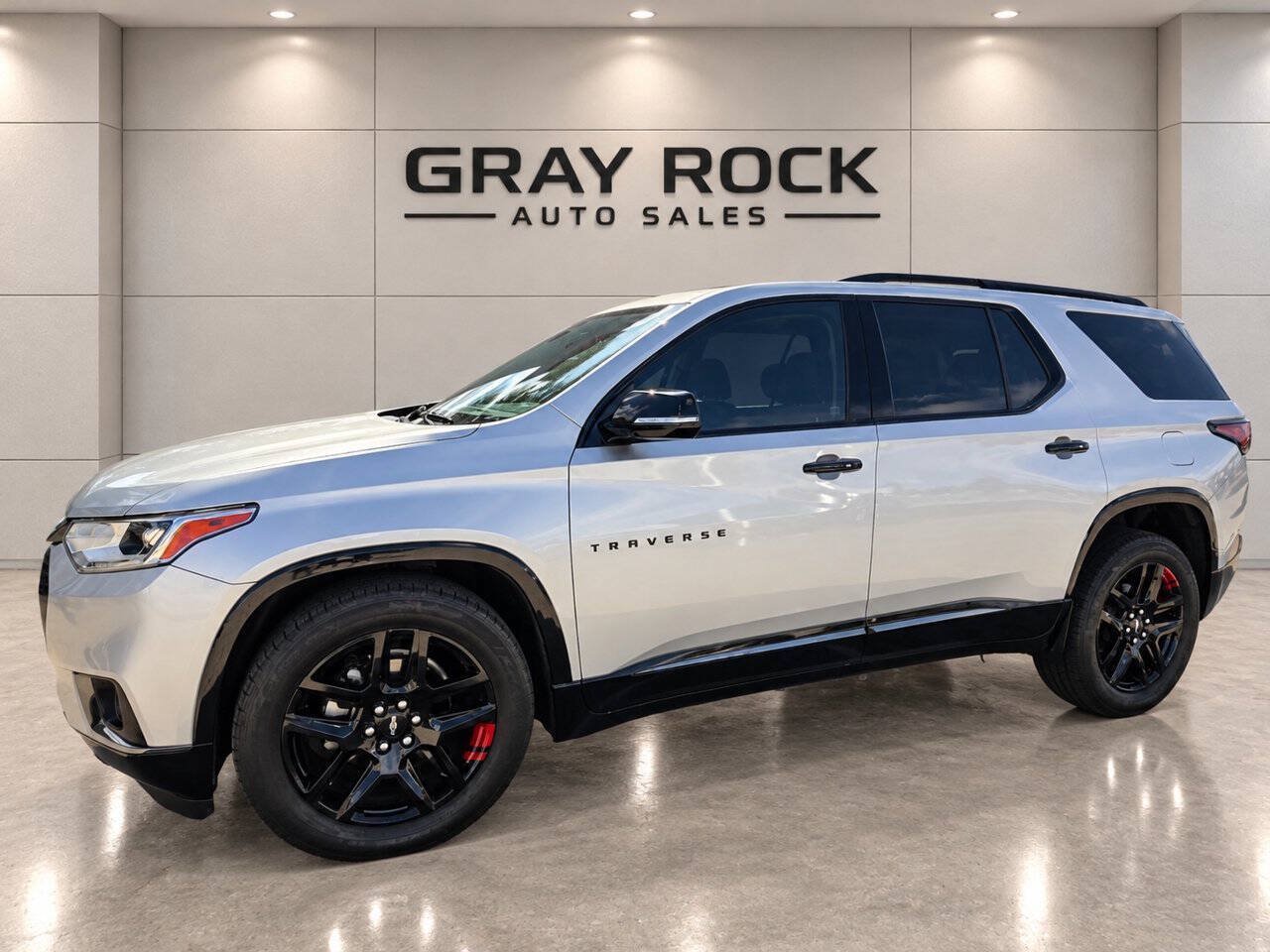 Used 2019 Chevrolet Traverse Premier w/ Redline Edition FWD image 1