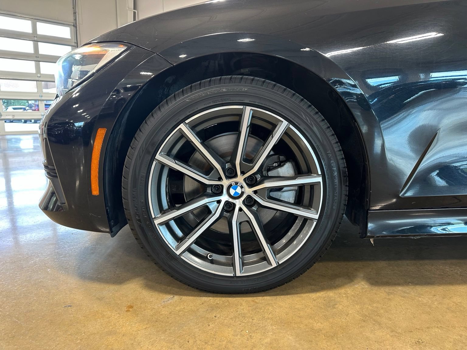 Used 2020 BMW 330i Sedan w/ Driving Assistance Package RWD image 9