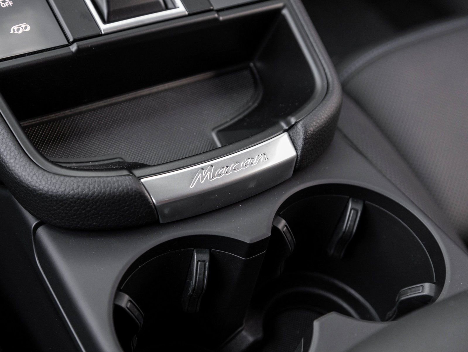 Certified 2026 Porsche Macan S image 28