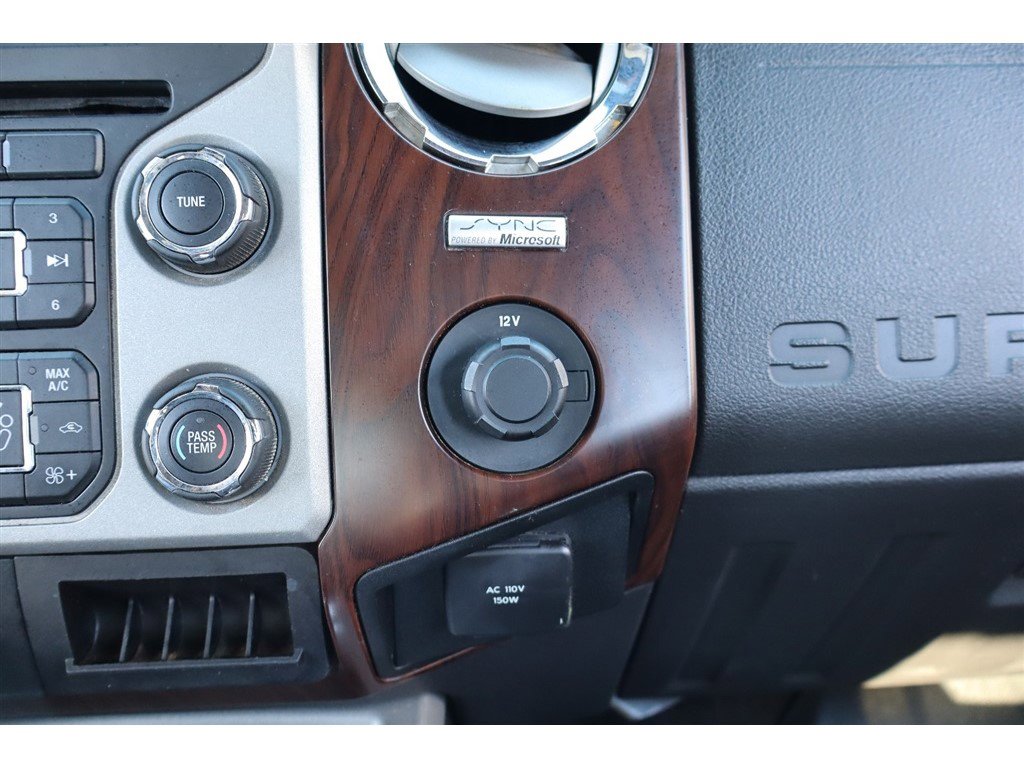 Used 2014 Ford F250 Lariat w/ Chrome Package image 31