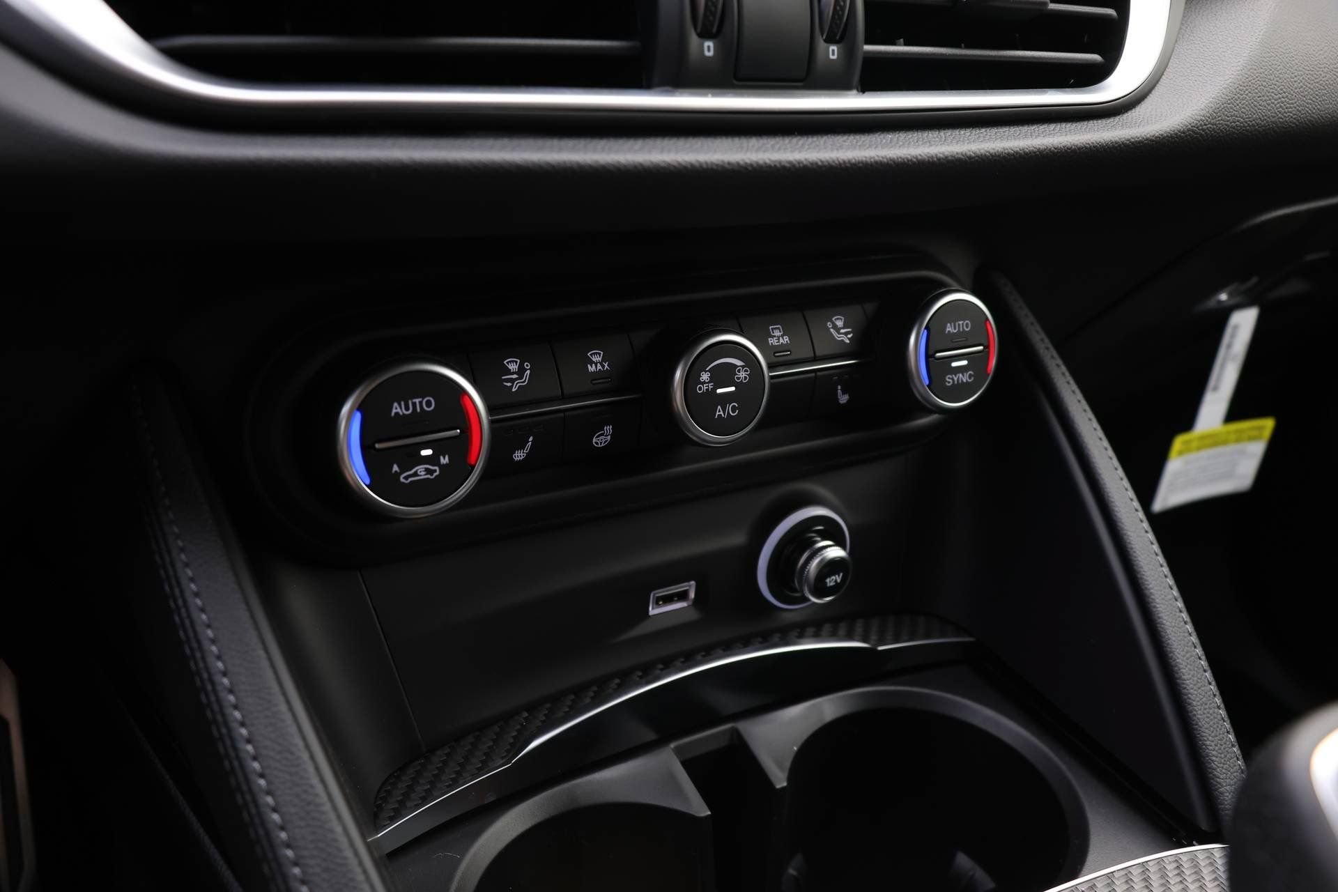 New 2024 Alfa Romeo Stelvio Quadrifoglio AWD/4WD image 9