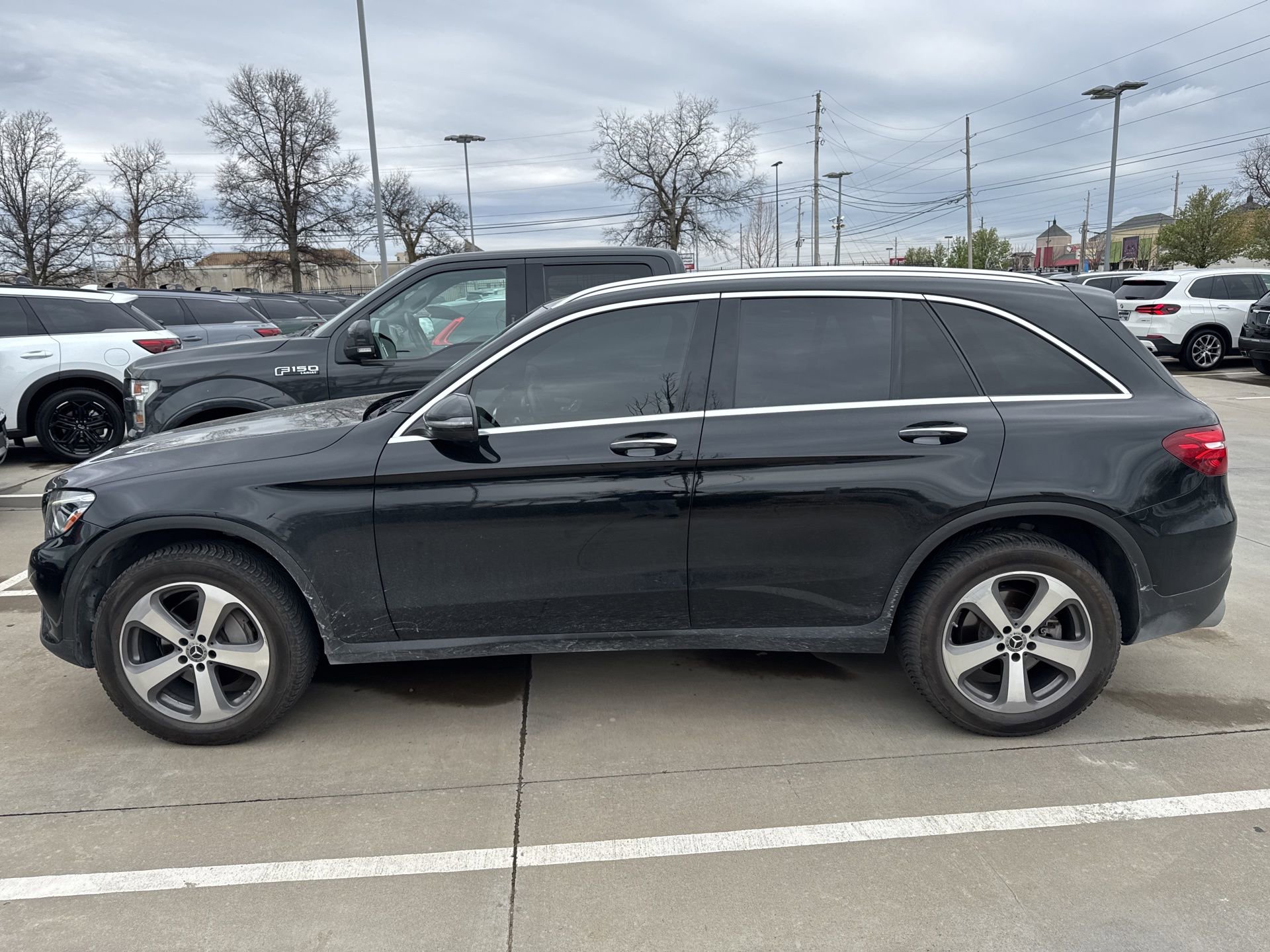 Used 2018 Mercedes-Benz GLC 300 4MATIC image 1