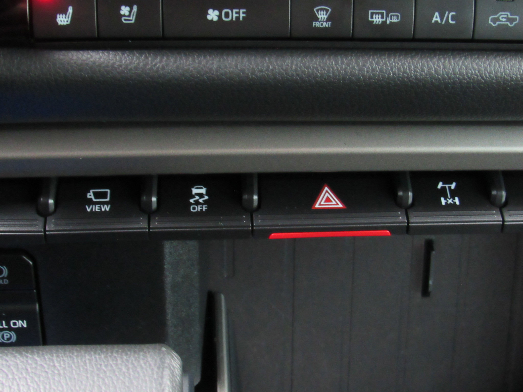 Used 2024 Toyota Tundra Limited image 24