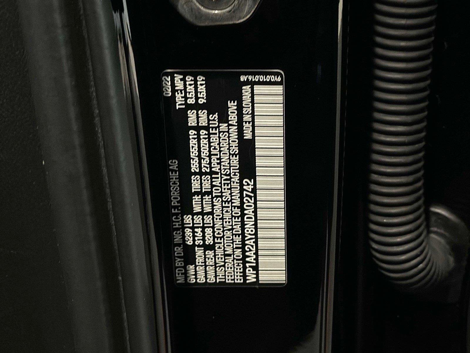 Used 2022 Porsche Cayenne image 31