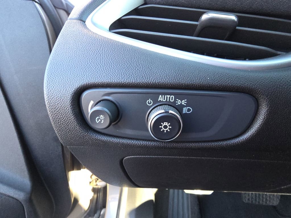 Used 2025 Chevrolet Malibu LT image 20