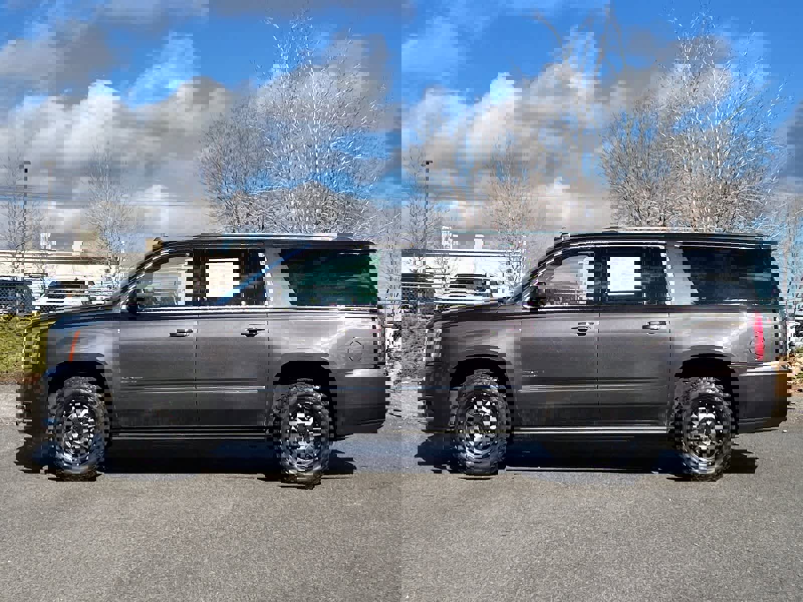 Used 2017 GMC Yukon XL Denali image 5