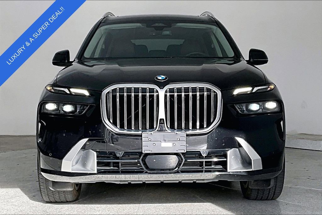 Used 2025 BMW X7 xDrive40i image 6