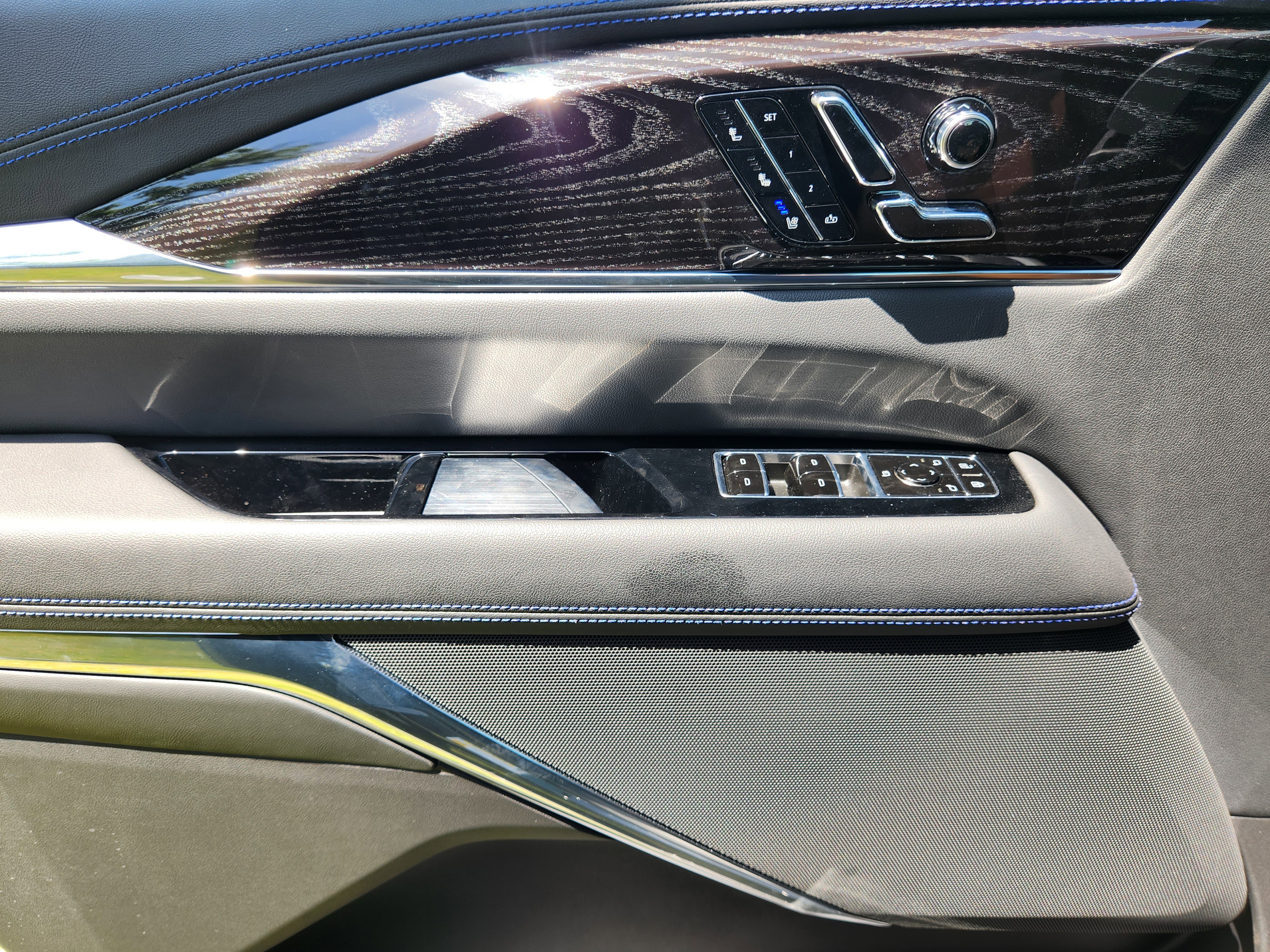 New 2025 Cadillac Escalade IQ Luxury 1 image 15