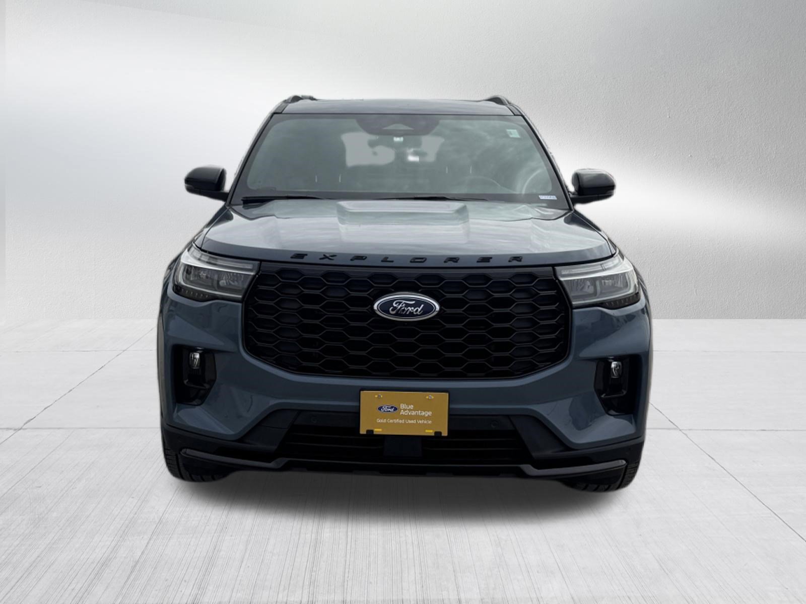 Certified 2025 Ford Explorer ST-Line w/ Premium Package image 3