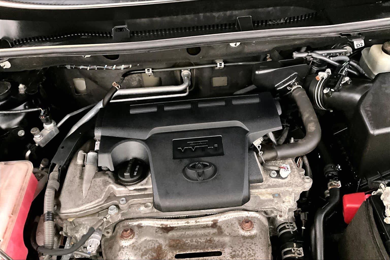 Used 2018 Toyota RAV4 XLE AWD/4WD image 31