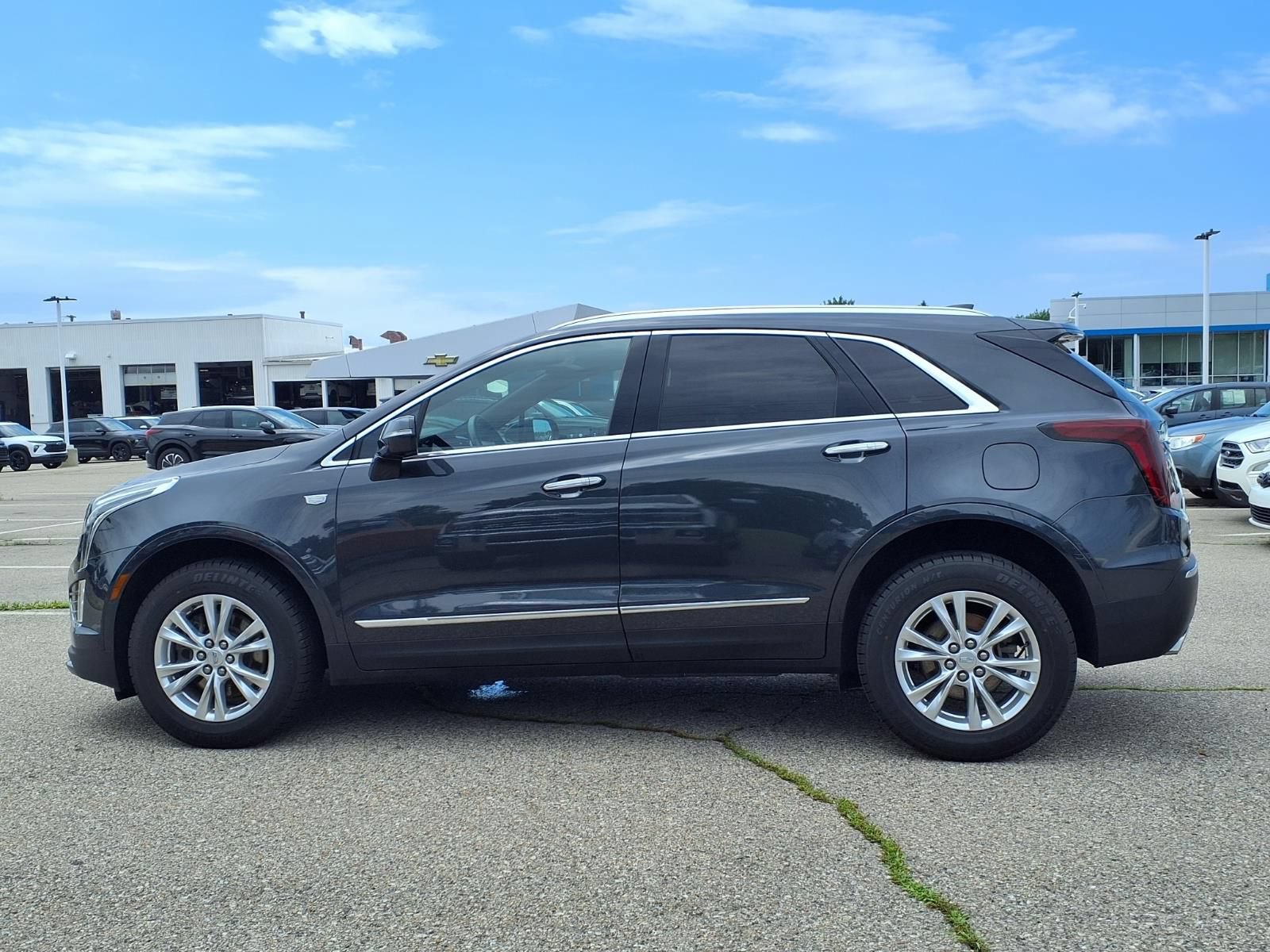 Certified 2023 Cadillac XT5 Luxury AWD/4WD image 8