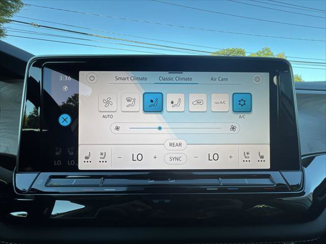 New 2026 Volkswagen Atlas SE image 18