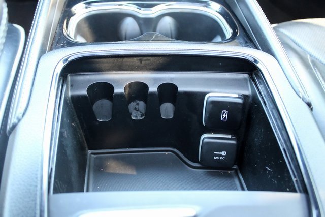 Used 2023 Chrysler Pacifica Limited w/ S Appearance Package image 19