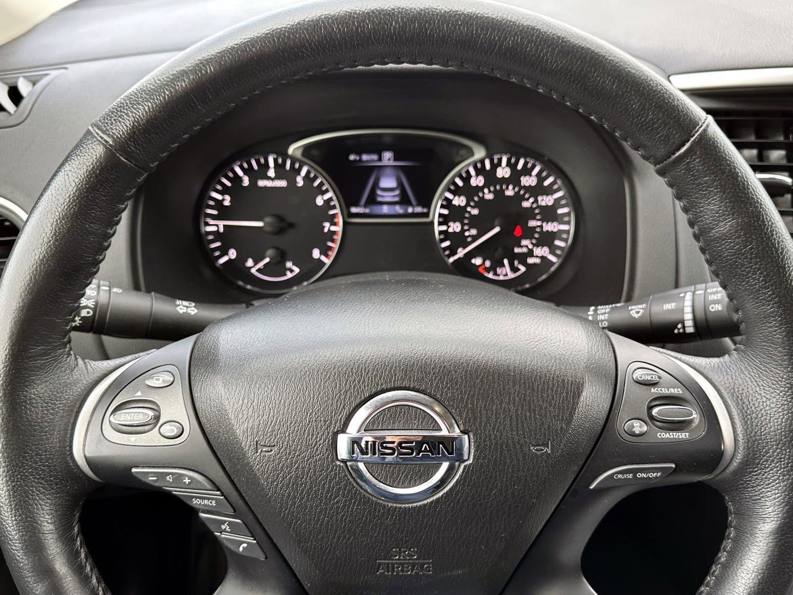 Used 2019 Nissan Pathfinder SL image 19