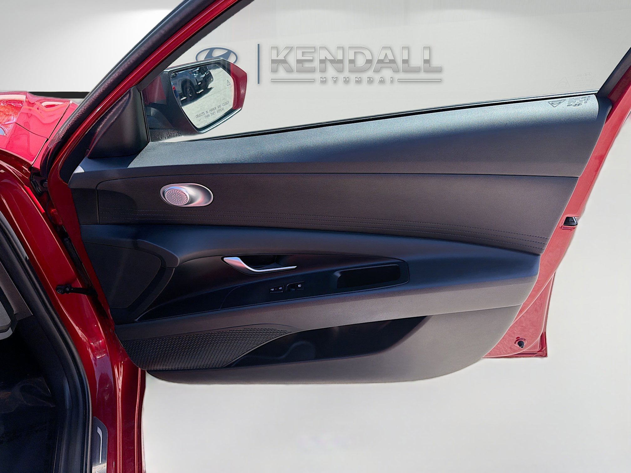 Used 2025 Hyundai Elantra SE image 30