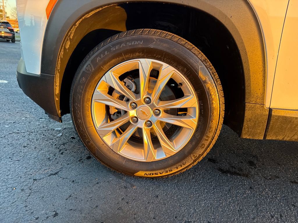 Used 2023 Chevrolet TrailBlazer LS image 28